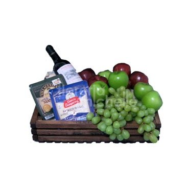 Cava de vino español con quesos, manzanas y uvas