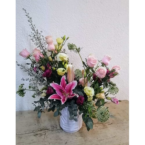 Licianthus, rosas y Marlon