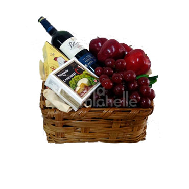 Cava de Quesos, vino y fruta